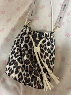 LeSportsac 巾着バッグ レオパード メゾンドリーファー 梨花 - メルカリ