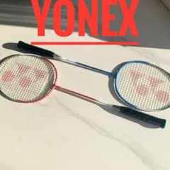 極上 YONEX バドミントンラケット 2本セット GR400 赤青 - メルカリ
