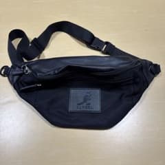 KANGOL ブラック ファニーパックのサムネイル