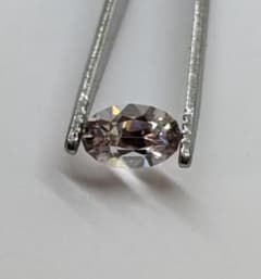 オーストラリア Harts Range（ハーツレンジ）産 天然ジルコンのル