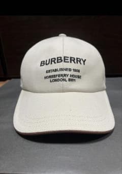 ぱにたん　BURBERRY ベースボールキャップ ロゴ刺繍 ぱにたん様専用 BURBERRY ベースボールキャップ ロゴ刺繍 - メルカリ