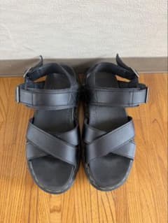 ♪Dr. Martens レディースサンダル 24センチ♪のサムネイル