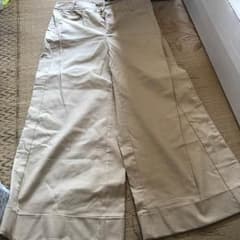 ワイドパンツ新品！GU！のサムネイル
