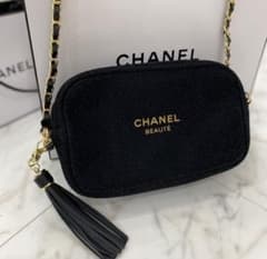 CHANEL ノベルティ　ショルダーバッグ　【カメリアチャーム&タッセル】専用箱のサムネイル