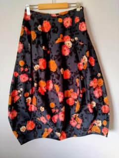トリコCOMME des GARCONS 花柄ロングスカートのサムネイル