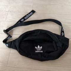adidas ウエストバッグ ウエストポーチのサムネイル