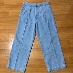 GU ジーユー　デニムバギースラックスのサムネイル