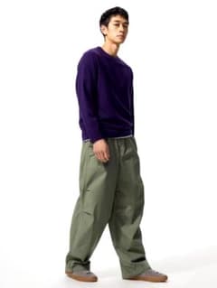 UNIQLO パラシュートパンツ オリーブ Sサイズのサムネイル