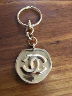 シャネル CHANEL 刻印あり 正規品 キーホルダーのサムネイル