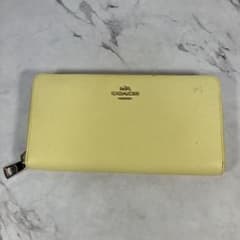 COACH コーチ 長財布 ラウンドジップ イエロー レザー - メルカリ