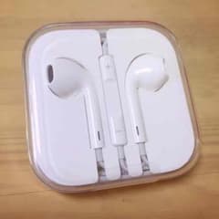 みぃーき様専用＊Apple純正 高性能イヤホンのサムネイル