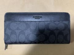 山ちゃん様専用　コーチ長財布　シグネチャー　ブラックのサムネイル