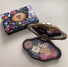 ANNA SUI アナスイのサムネイル