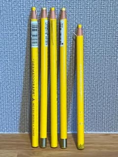 ダーマートグラフ イエロー 5本セット　3本未使用のサムネイル