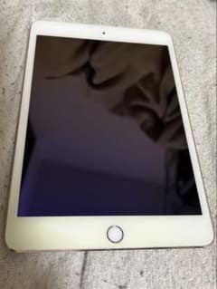 TMK_SC_store 様専用iPad mini 4 本体　32GB ゴールドのサムネイル