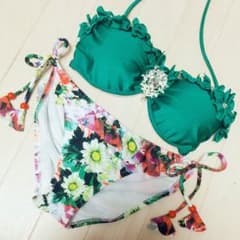 Miki様  新品！フラワービジュービキニ Sサイズのサムネイル