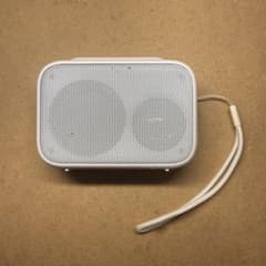 ホワイトワイヤレススピーカー 210-156947 - メルカリ