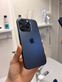 Apple iPhone 15 Pro 256gb ブルーチタニウムのサムネイル