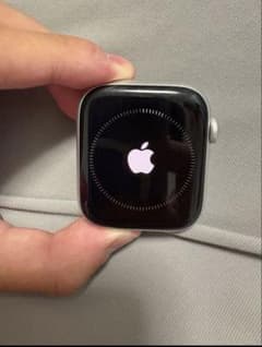 た*ん様 Apple Watch SE2 44mmのサムネイル