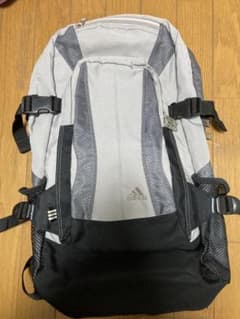 adidasのリュックのサムネイル