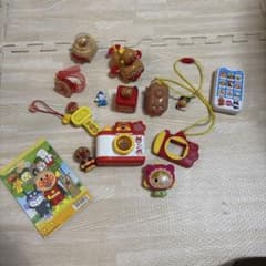 アンパンマン おもちゃ 16コまとめ売り ぬりえ付きのサムネイル