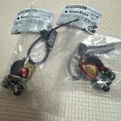 ガチャ　仮面ライダー　カラフルマルチチャーム　2点 クウガ　ファイズ　新品のサムネイル