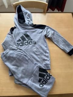 adidas アディダス　セットアップ　キッズ　140センチのサムネイル