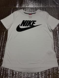 NIKE 半袖 Tシャツ ホワイト レディースMサイズのサムネイル