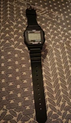 TIMEXクラシックデジタル ブラック TW2U84000