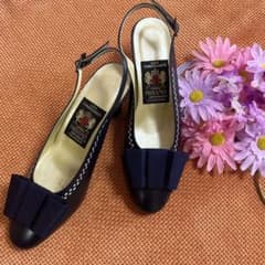 ♡Mari様ご専用♡ 新品☀︎訳あり☀︎KITAMURAパンプスのサムネイル