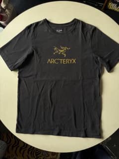 ARC'TERYX ロゴ スリーブ Tシャツ 半袖のサムネイル