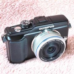 ♡超美品‼ OLYMPUS オリンパス PEN E-PL2 ミラーレス一眼カメラのサムネイル