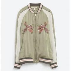zara スカジャン 梨花モデル M ザラのサムネイル