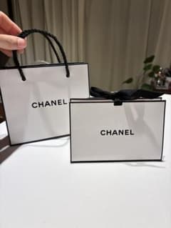 CHANEL ショッパー 紙袋 2点セットのサムネイル