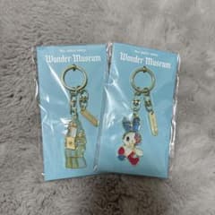 2点セット】ミセス ワンダーミュージアム ステンドグラスキーホルダー