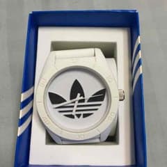 adidas 時計のサムネイル