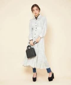 中花柄オープンカラーフレアシャツワンピースのサムネイル