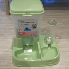 自動餌やり器 グリーンのサムネイル