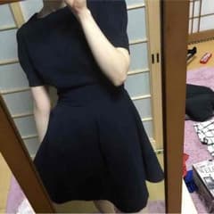 新品デイシー☆紺ワンピースのサムネイル