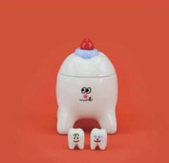 トゥーストレジャーボックス Eeosiso イオシオ / ストロベリークリームのサムネイル