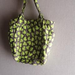 マークバイマークジェイコブス　トートバッグのサムネイル