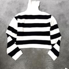 【ZARA】ボーダー タートルネック ニット 152 リブ ハイネッククロップドのサムネイル