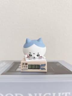 ちいかわ　ハチワレ　時計のサムネイル