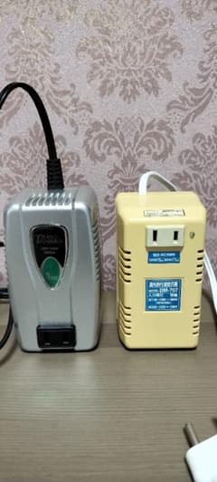 カシムラ 海外旅行用変圧器 TI-1002 DM-707 2個セットのサムネイル