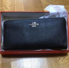 COACH 長財布のサムネイル