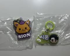 NCTWISH シオン ぷっくりめじるしアクセサリーのサムネイル