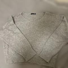 Dazy グレー Vネックニット Mのサムネイル