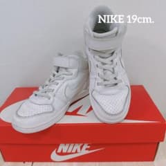 【 値下げ！！ 】NIKE キッズスニーカー 19cm.のサムネイル