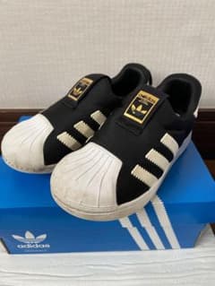 ★adidas アディダス　キッズ　スニーカー★のサムネイル