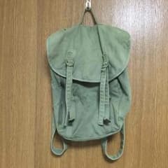 『みーちゃん専用』カーキ リュックのサムネイル